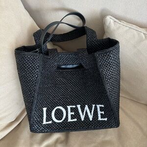 Loewe raffia tote small